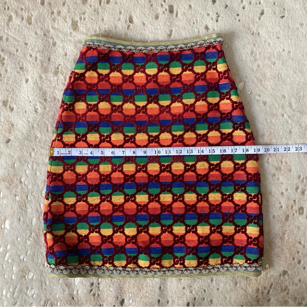 Gucci MultiColor Rainbow Velvet GG Logo Pencil Skirt SS18 Runway Size IT38 US2/4 - Picture 13 of 14